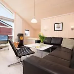 2 House B 69 *